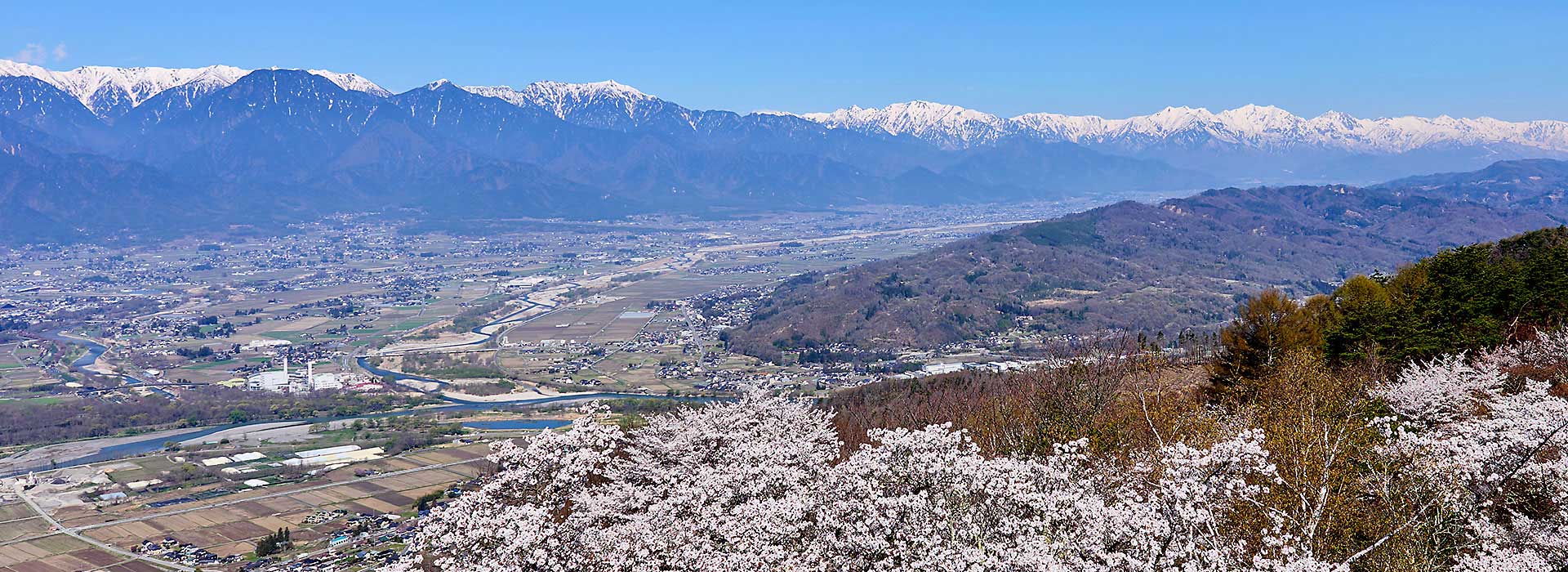 安曇野市　矢花瓦店